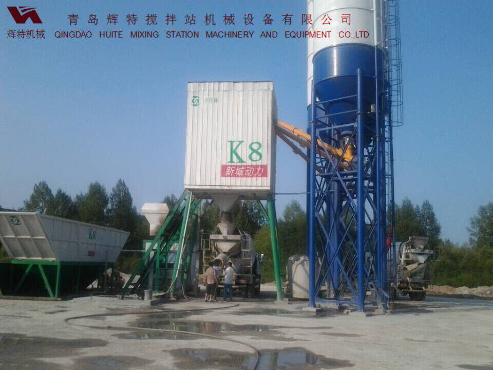 輝特混凝土攪拌站HZS50攪拌性能強(qiáng)，攪拌均勻、迅速，生產(chǎn)效率高
