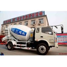 混凝土攪拌運輸車4立方，液壓驅(qū)動、風冷式散熱器