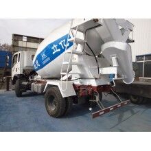 5m3混凝土罐車最新價格，億立攪拌罐車廠家直銷